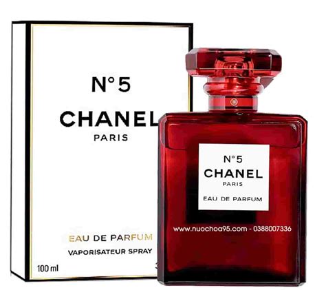 hoa chanel no 5 màu đỏ